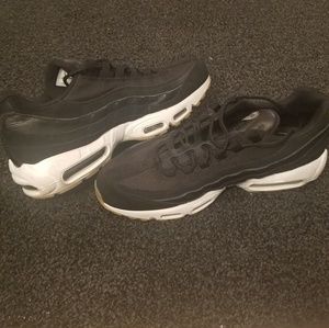 Black Nike Air Max 95